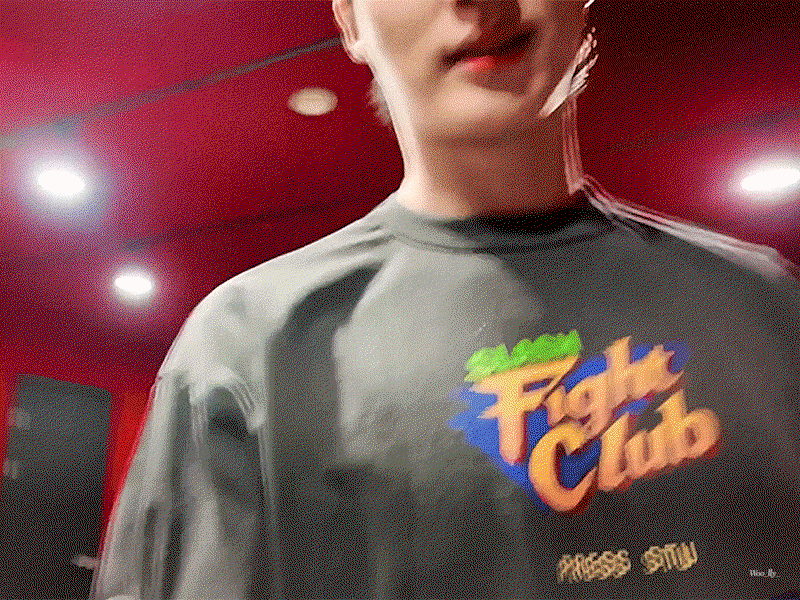 OjjuJC.gif