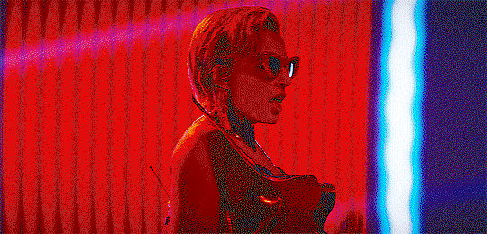 OlihWM.gif