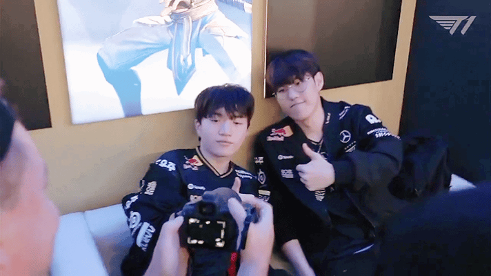 OsrDAa.gif