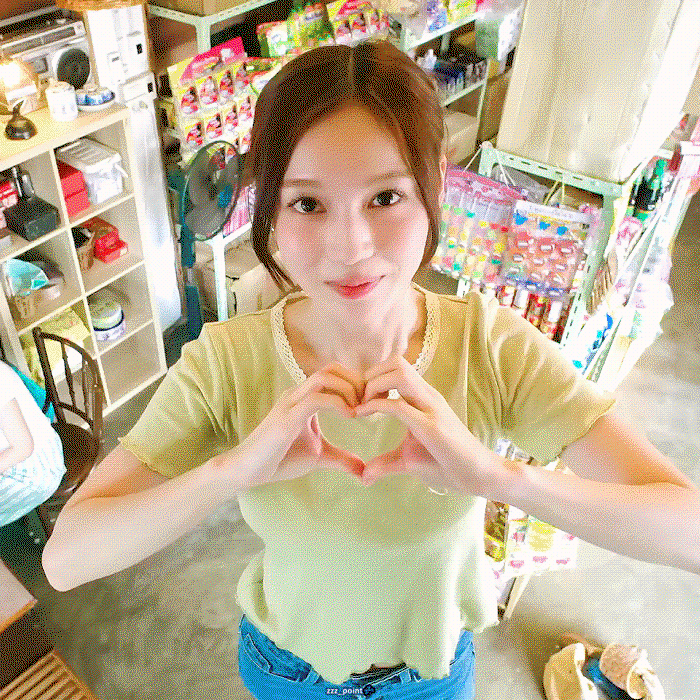 OujIqi.gif