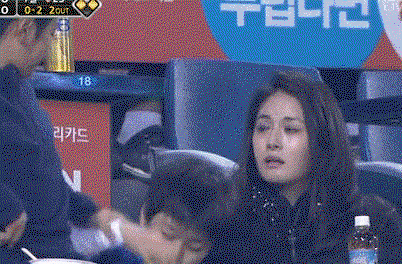 OzcdPY.gif