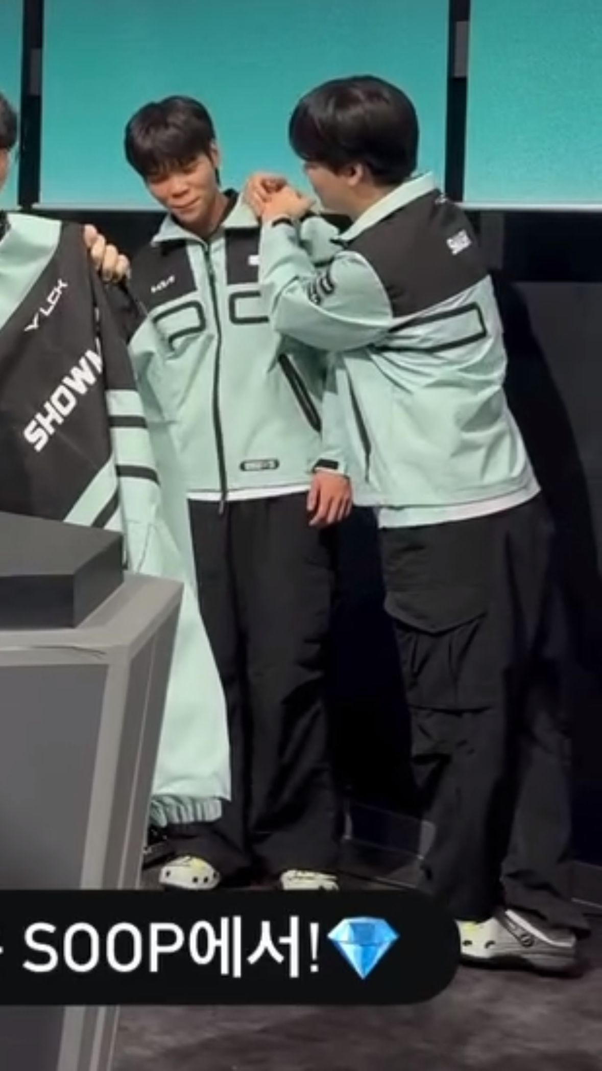 OzncCZ