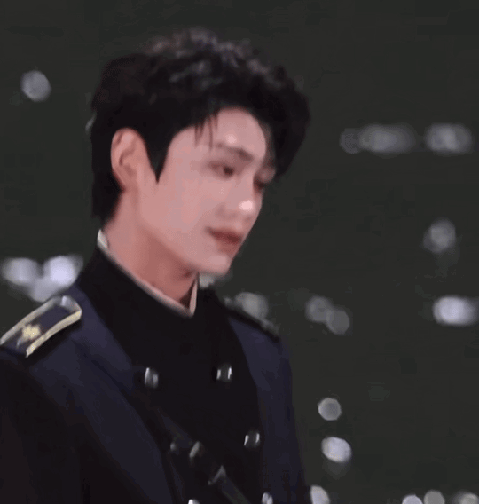 PGKHyS.gif