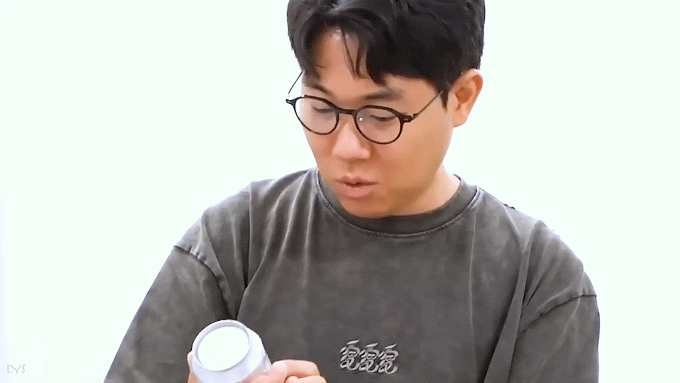 PJzFWe.gif