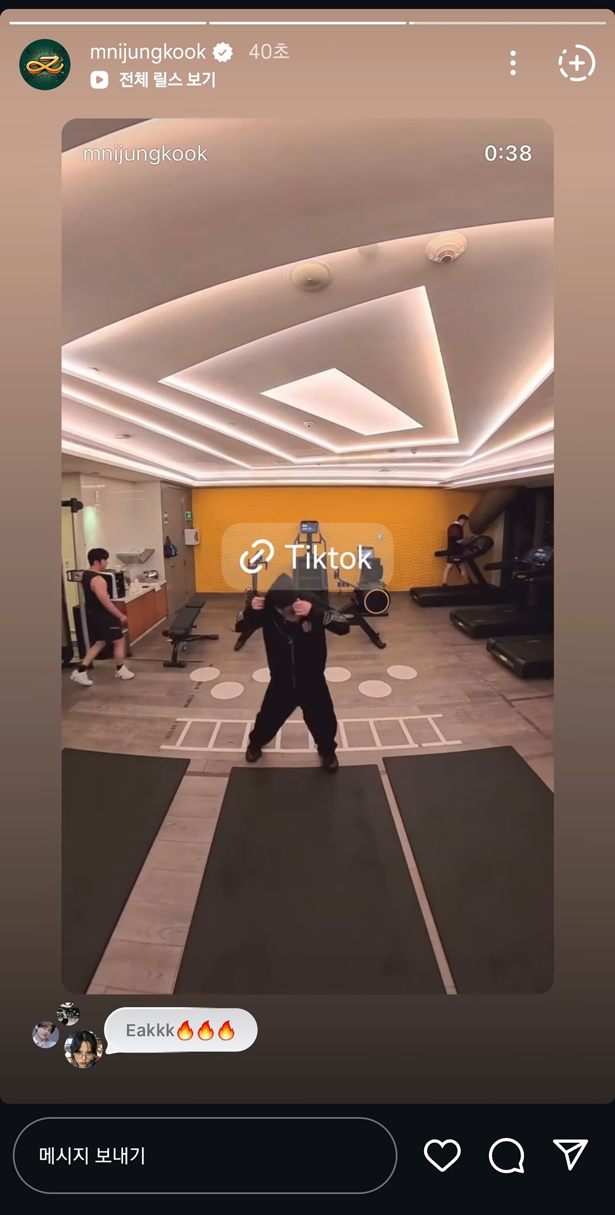 PXCyQF