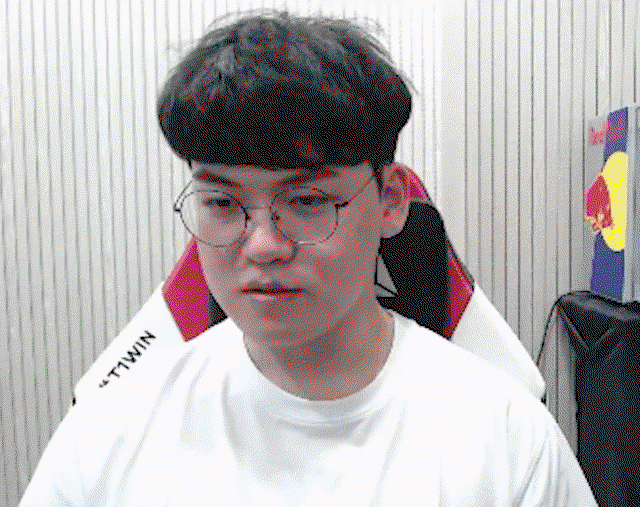 PXzmpf.gif