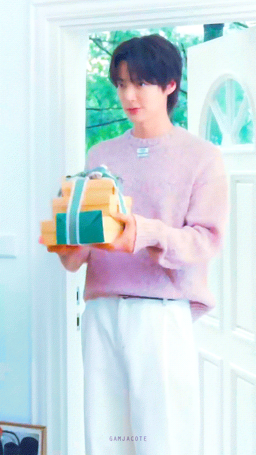 PYEHJk.gif