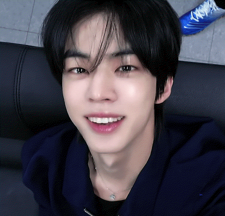PhWxYK.gif