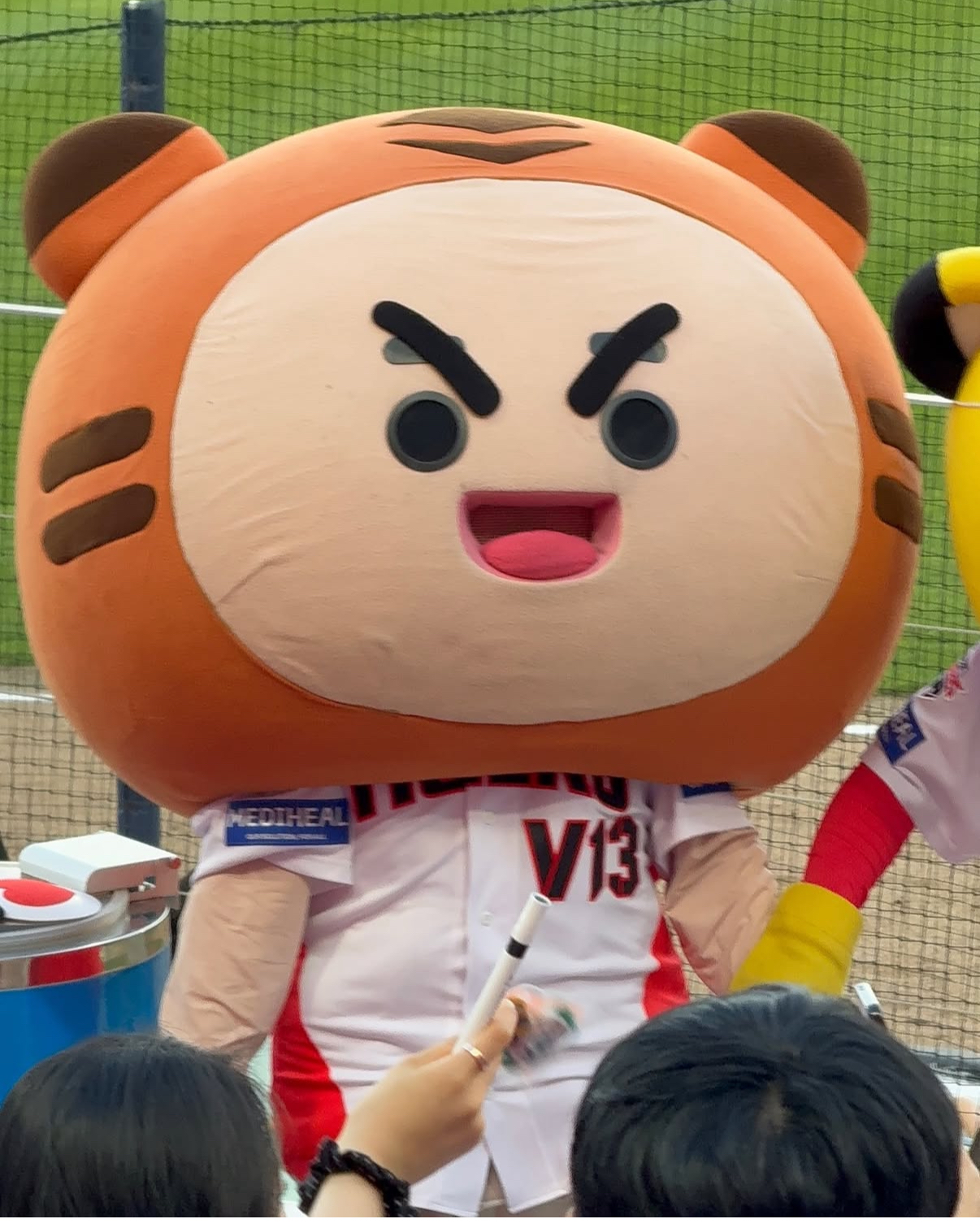 PjSyOO