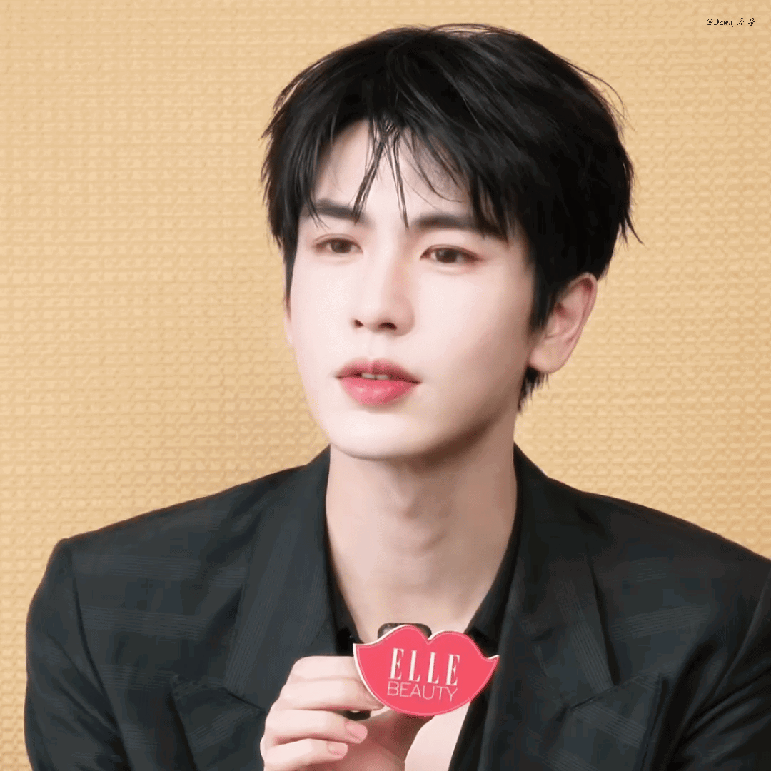 PyxOZJ.gif