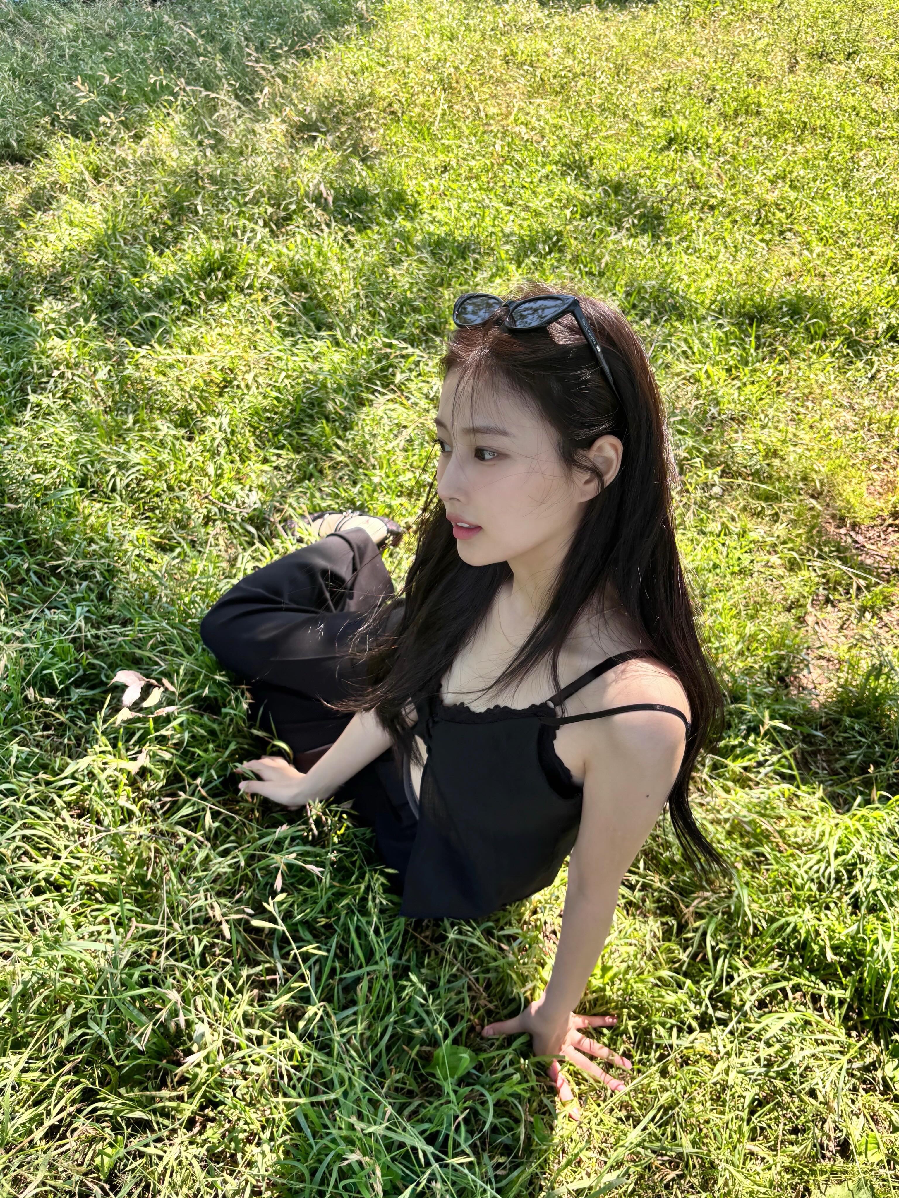 QHAJFh