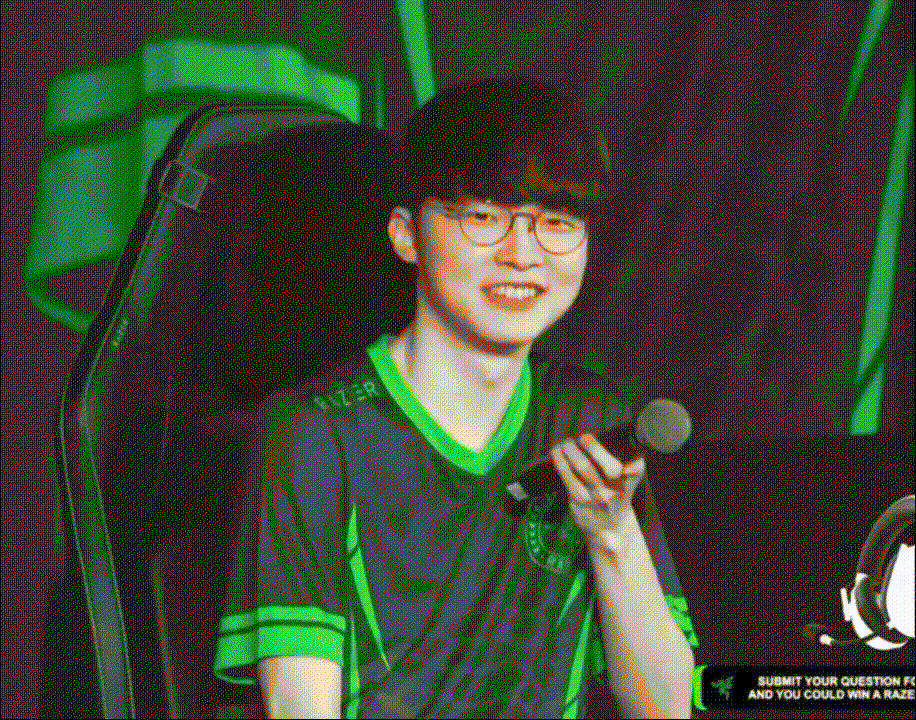 QItqBU.gif