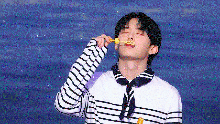 QKNHvf.gif
