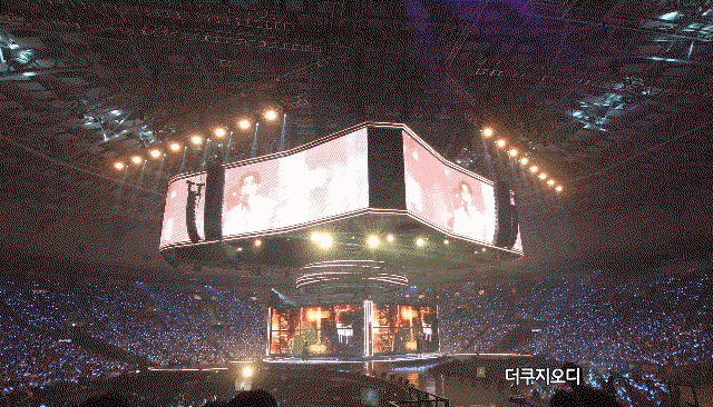 QKcXKQ.gif