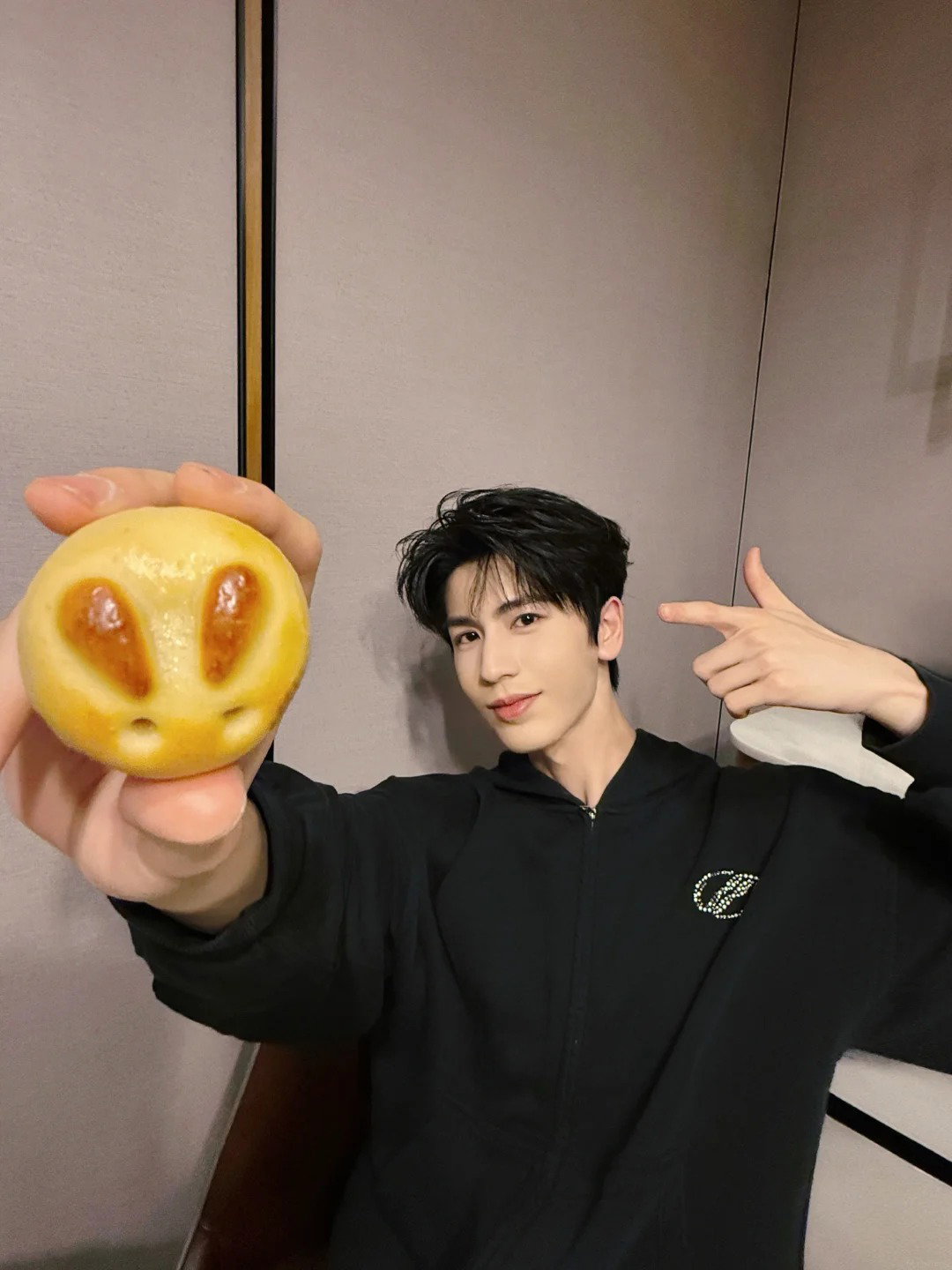 QNoHOe