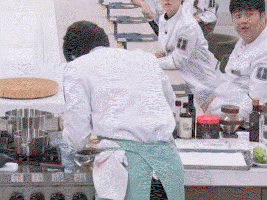 QOvoMM.gif