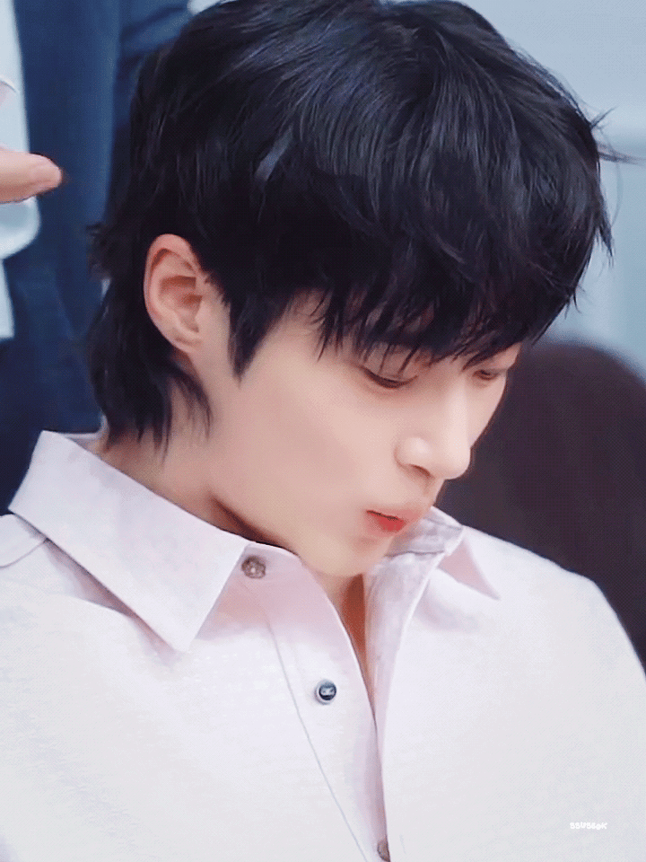 QXIUqr.gif
