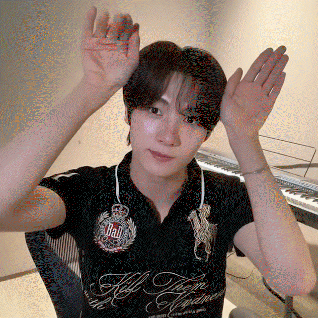 QYePfj.gif