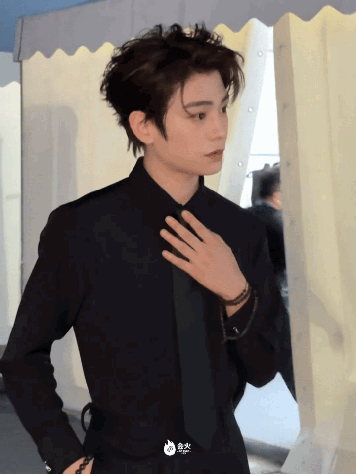 QaFJfW.gif