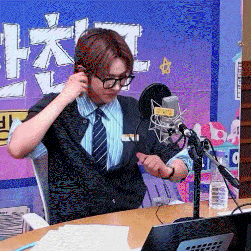 QfXzCG.gif