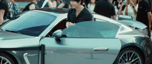 QiMAug.gif