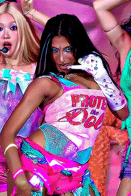 QoeNQr.gif