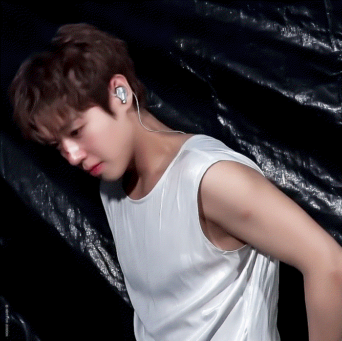 QwsQsg.gif