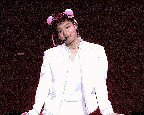 RFHqMj.gif