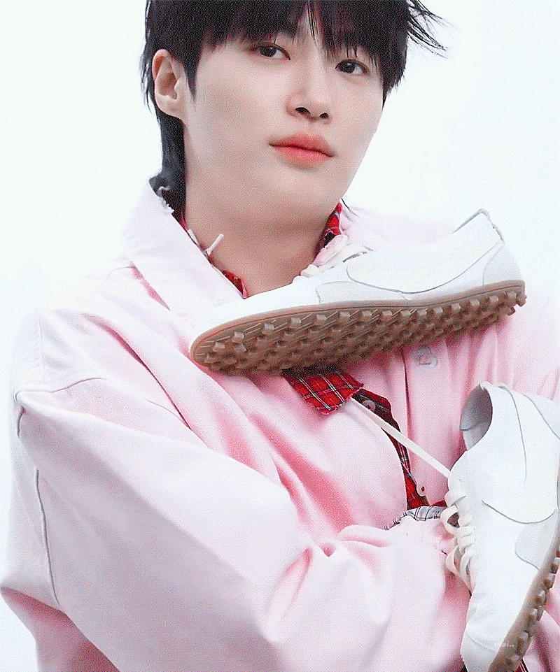 RLuLjQ.gif