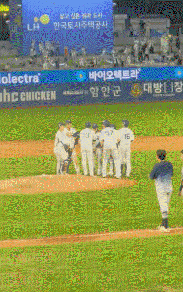 RPxCuq.gif