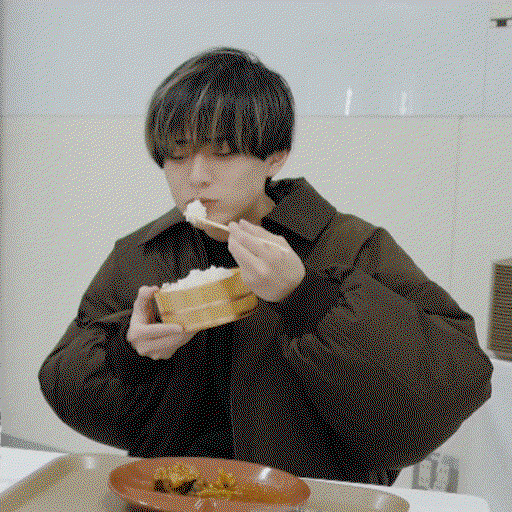 RQuCyn.gif