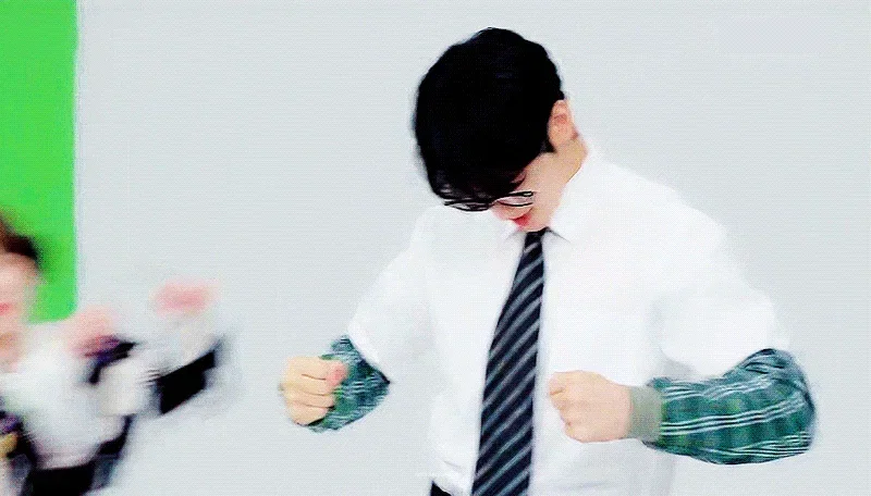 RUOjYf