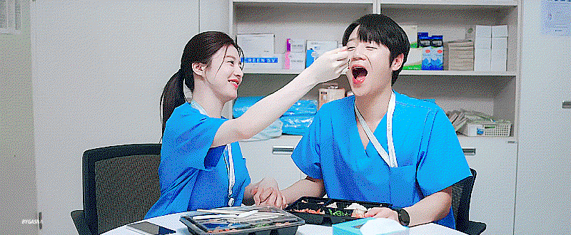 RUVEHX.gif