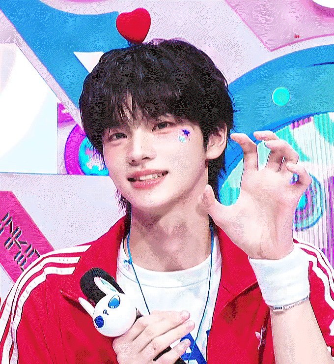 RWxBYR.gif
