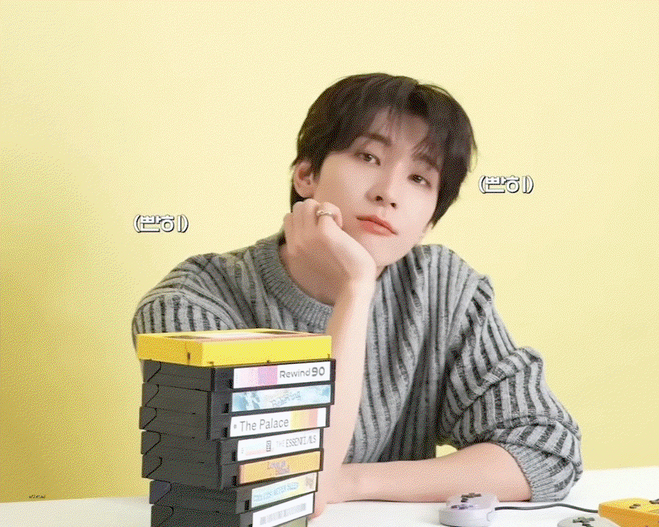 RXJLYi.gif