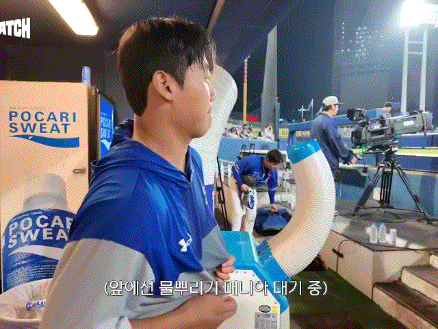 RYTyCW.gif