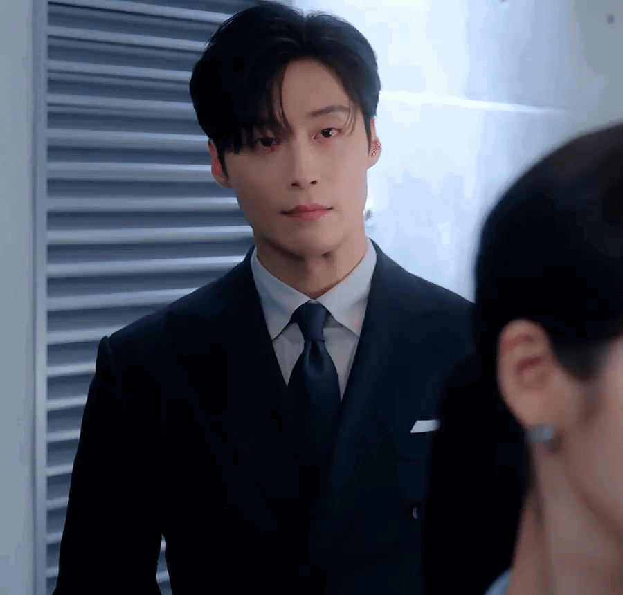 RYuRXA.gif