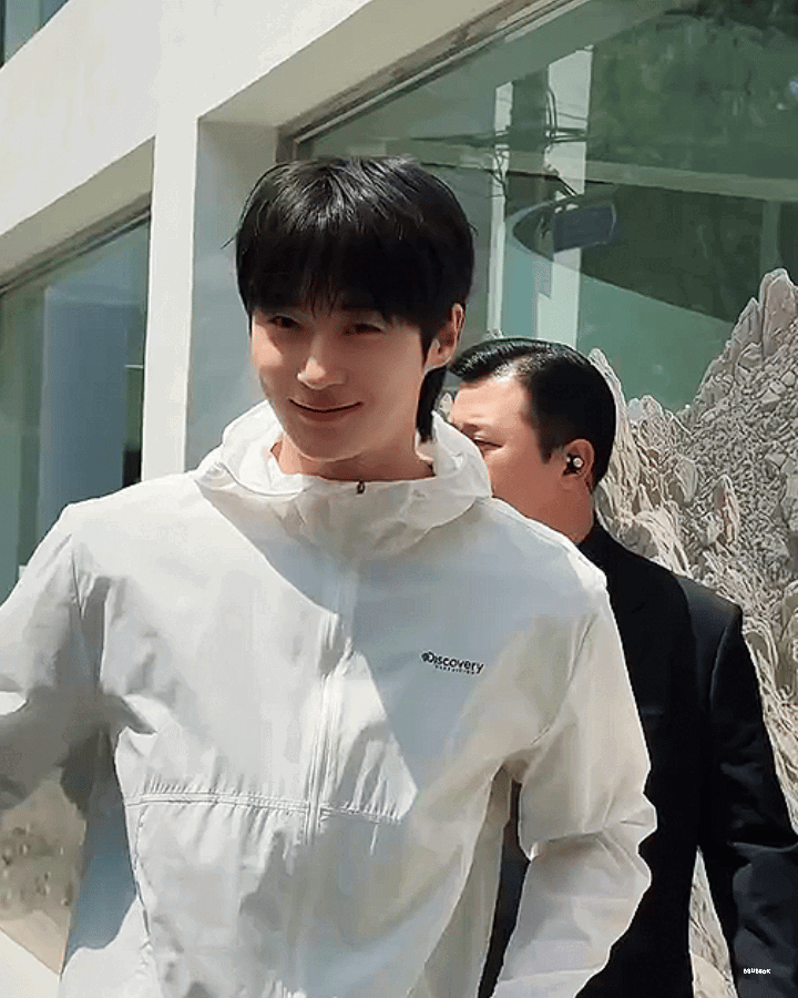RdYGwk.gif