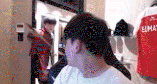 ReRufX.gif