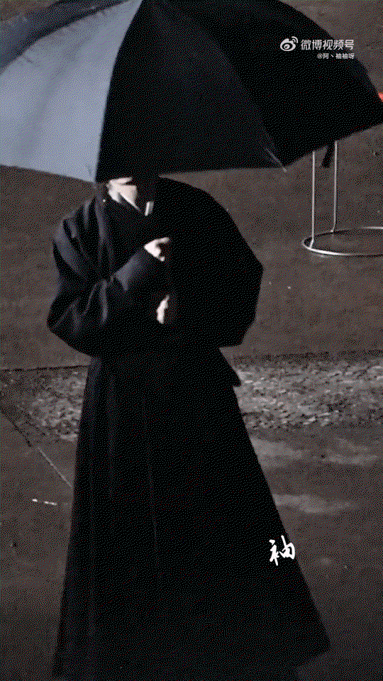 RlZCbd.gif