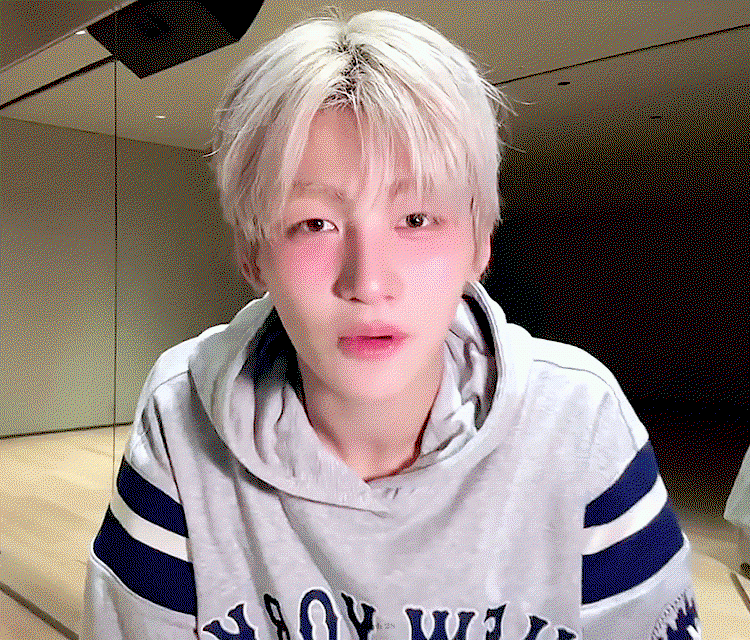RmLadM.gif