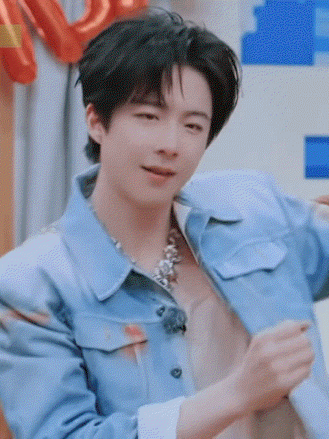 RqwyHN.gif