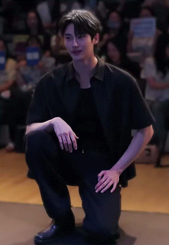 RsrbAj.gif