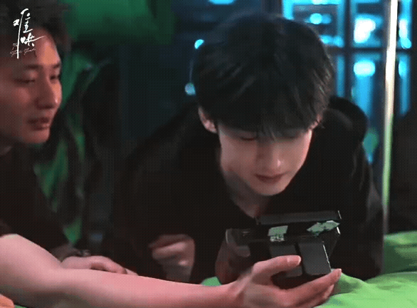 RtGhcT.gif