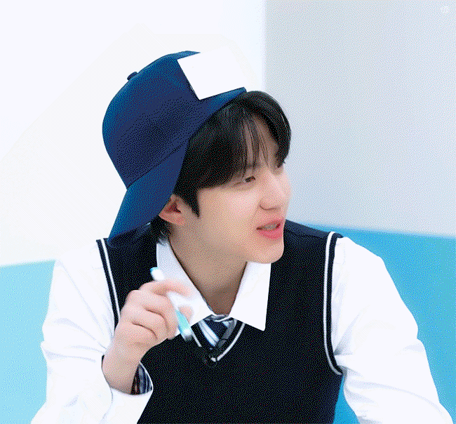 RtfjGO.gif