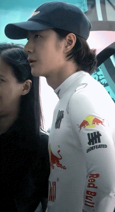 RzWXsN.gif