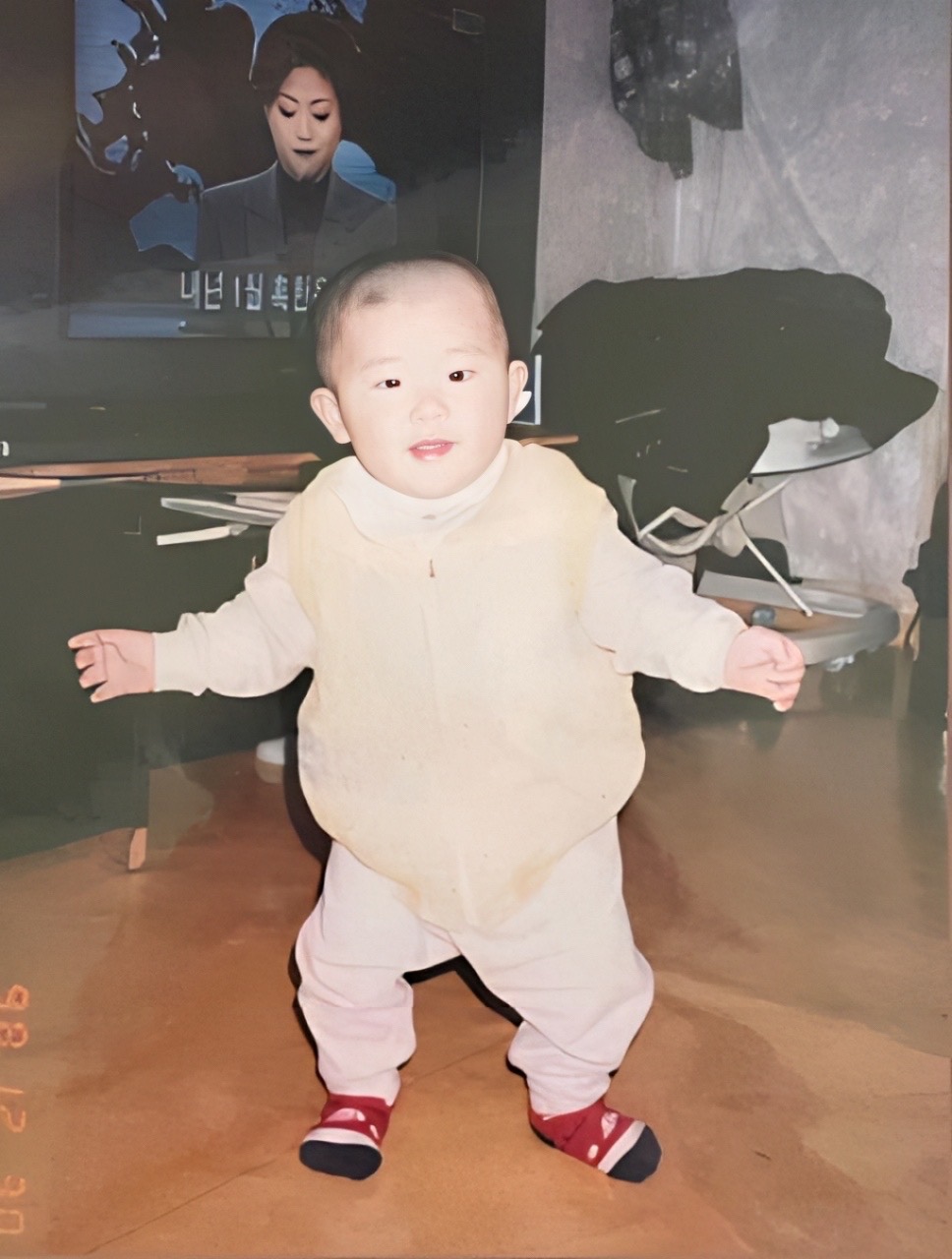 더쿠 - 성호 애기 사진 좀 빨아옴..
