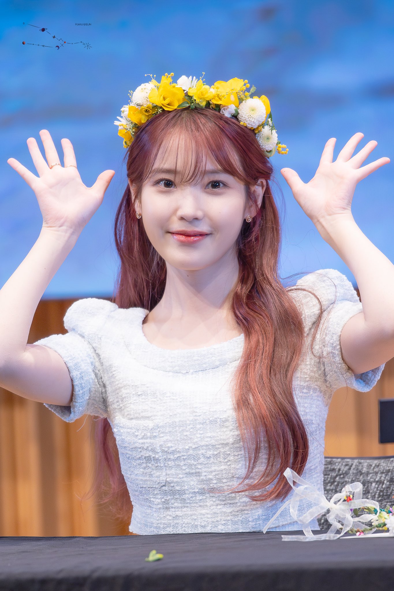 더쿠 - 어제 오랜만에 앨범 대면 팬싸한 아이유