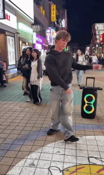 SUKVKS.gif