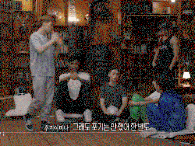 SUjTCp.gif